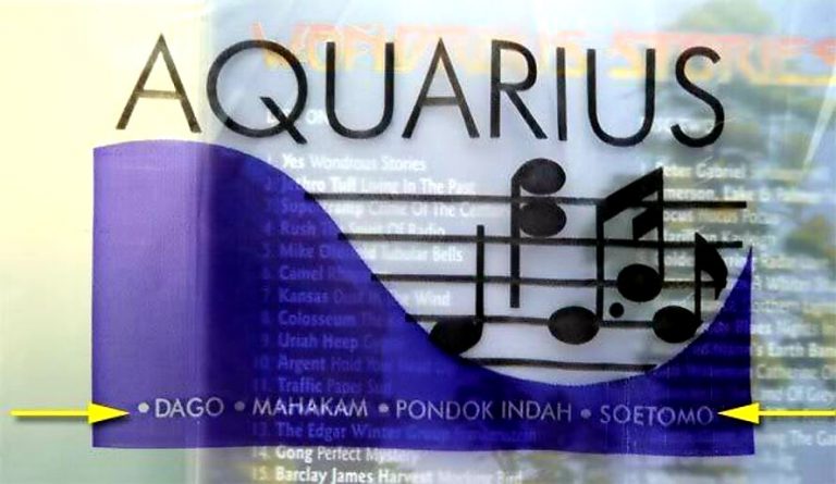 Tas plastik toko CD Aquarius yang legendaris