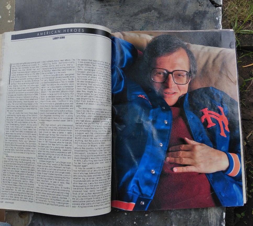 Larry King muda dalam Majalah Penthouse akhir 1980-an di rumah Yogyakarta 