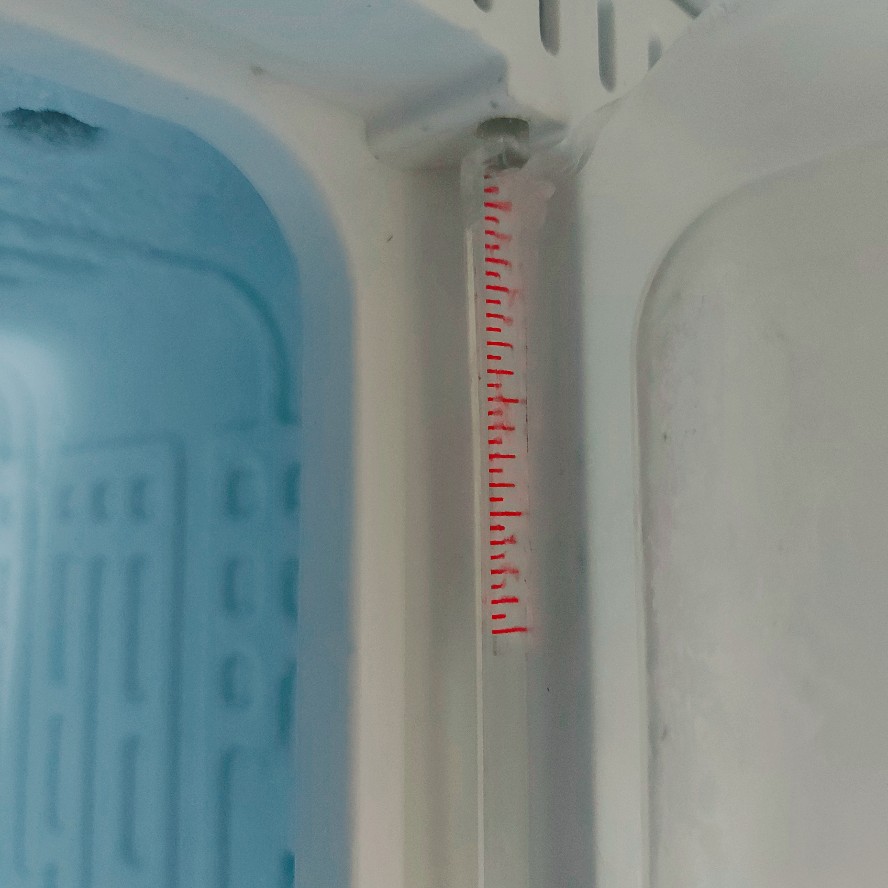 Cara mengatasinya engsel patah pada freezer kulkas 