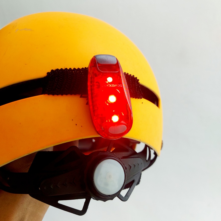 Lampu LED clip on untuk ransel dan helm 
