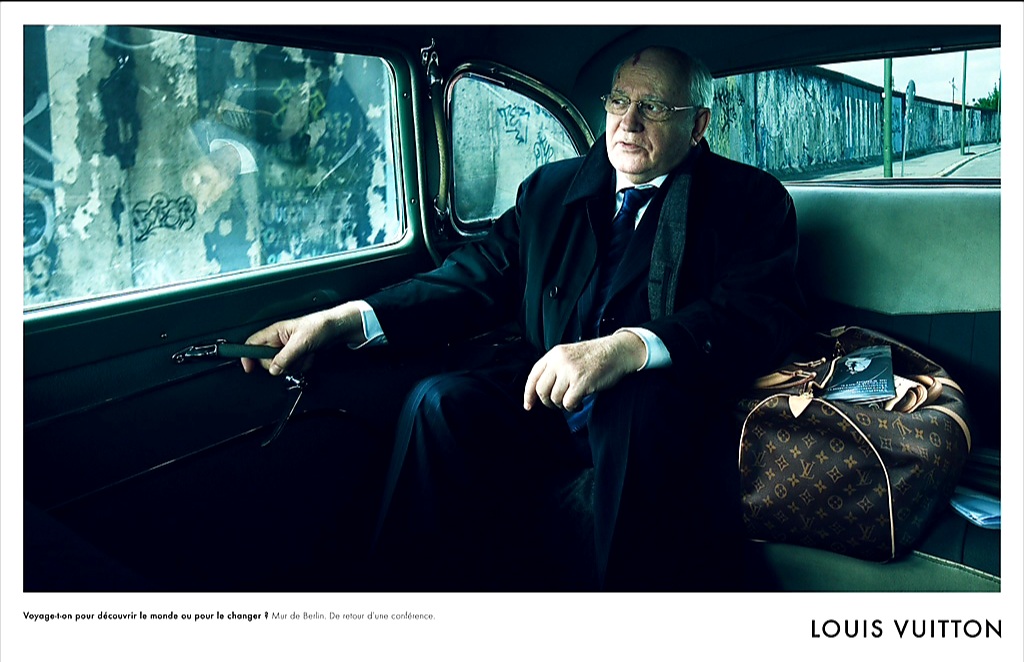 Mikail Gorbachev sebagai model Louis Vuitton 