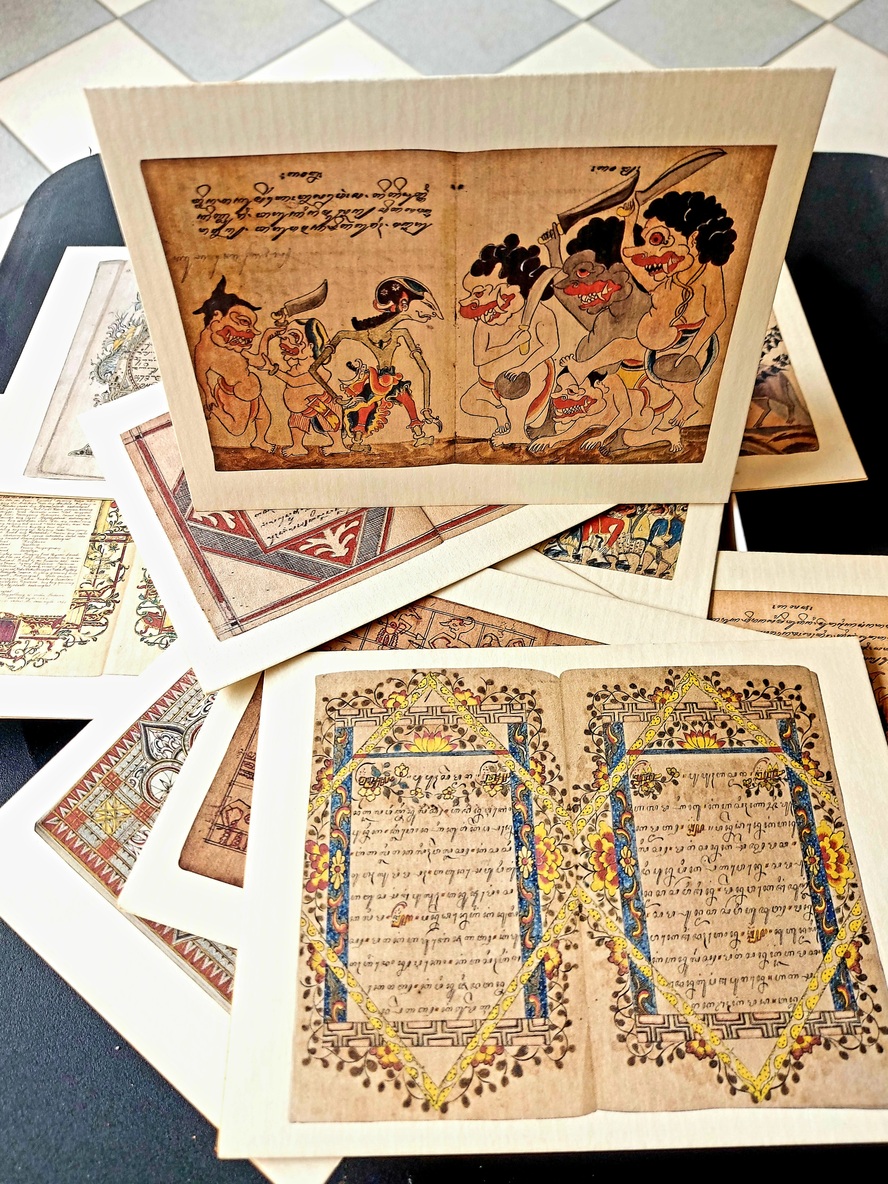 Kartu ucapan berisi manudkrip kuno Nusantara dari Yayasan Lontar 